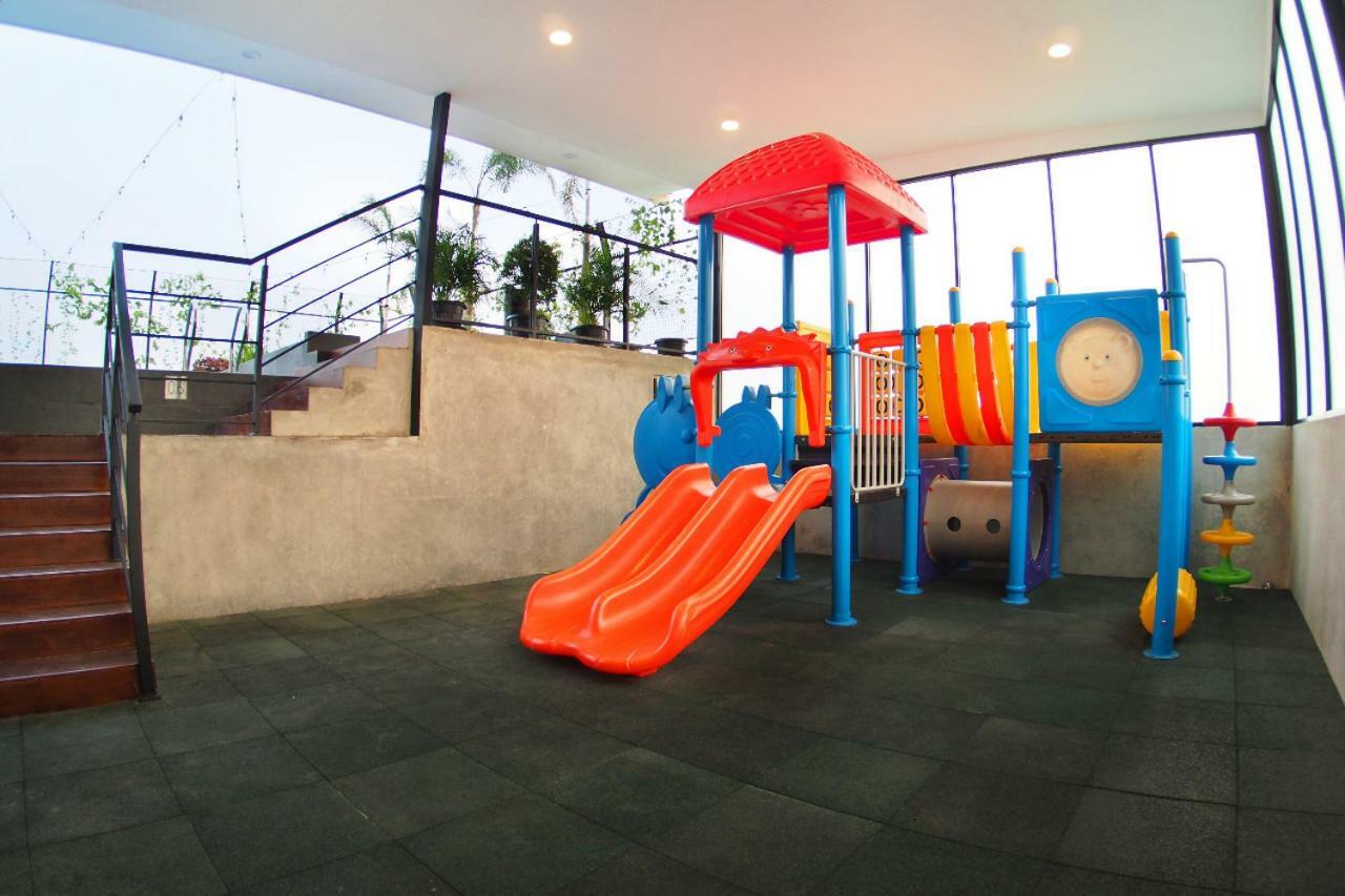 Aviary Bintaro Hotell Serpong Eksteriør bilde